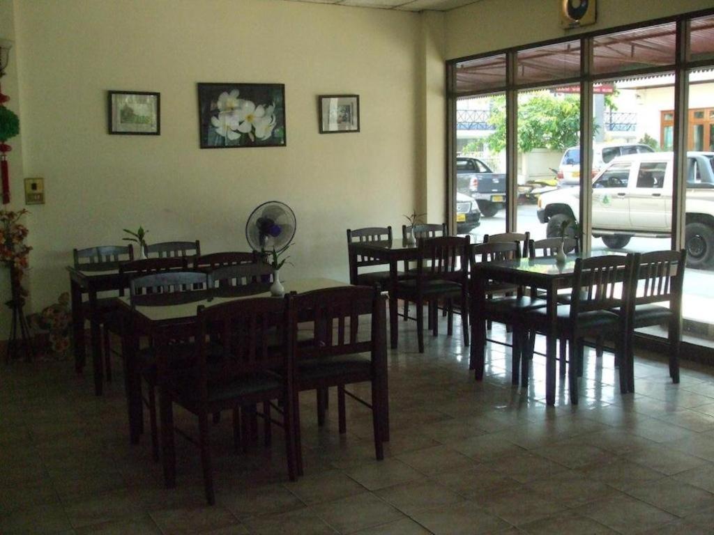 Souvanna 2 Hotel Viêng Chăn Ngoại thất bức ảnh